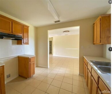 2020 Del Oro, Weslaco, TX 78596 - photo 7