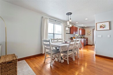 703 G Ave NW, Cedar Rapids, IA 52405 - photo 5