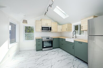 112 Perrin St (14 of 48)