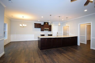 4008 Barrington Dr, Greenville, NC 27834 - photo 4