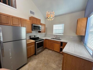 2521 Richmond Ave unit Casita, El Paso, TX 79930 - photo 7
