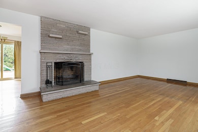 724 Drummond Ct, Columbus, OH 43214 - photo 6