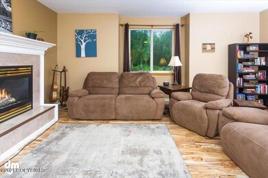 09-Living Room_DMD_4679