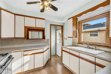 2863 Burnside St, Akron, OH 44312 - photo 7