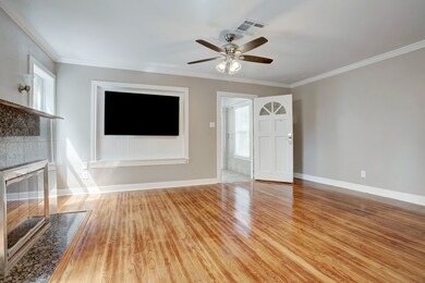 606 Fairbanks St, Houston, TX 77009 - photo 7