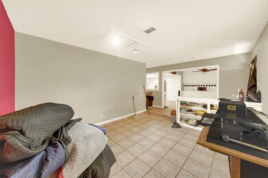 5914 Gum Grove Ln, Houston, TX 77088 - photo 4