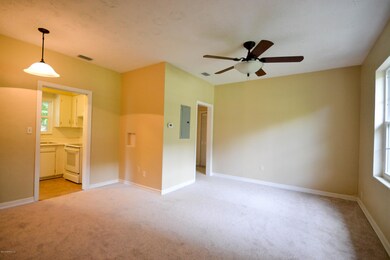 4814 Beverly Cir, Jacksonville, FL 32210 - photo 6