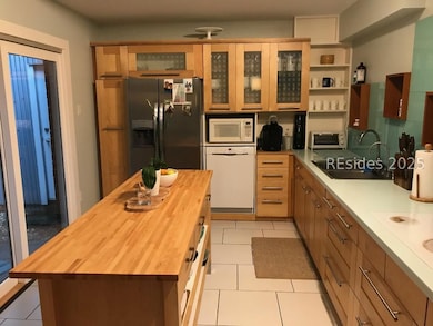 29 Myrtle Ct, Hilton Head Island, SC 29926 - photo 5