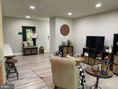 1661 Parkcrest Cir unit 201, Reston, VA 20190 - photo 6