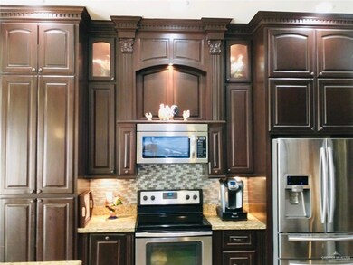 1005 W Daffodil Ave, Pharr, TX 78577 - photo 4