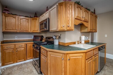 908 Main St, Clinton, MA 01510 - photo 6