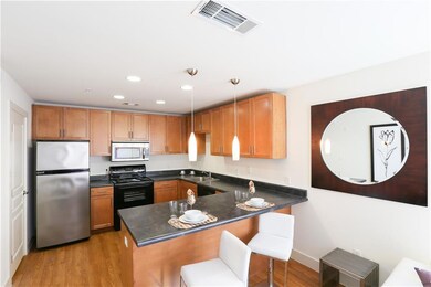 711 W 32nd St unit 107, Austin, TX 78705 - photo 4
