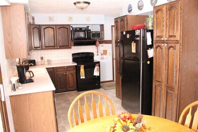 5190 Hill Top Rd, Fitchburg, WI 53711 - photo 7