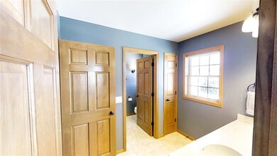 387 Liberty Park Dr, Oregon, WI 53575 - photo 7