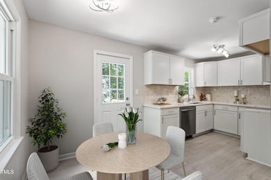 112 Oak Forest Ln _2386264__16 fl