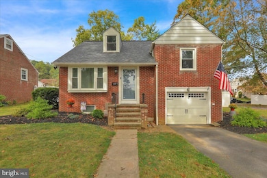 549 Meade Tc, Reading, PA 19607 - photo 2