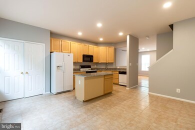 43147 Huntsman Square, Broadlands, VA 20148 - photo 6