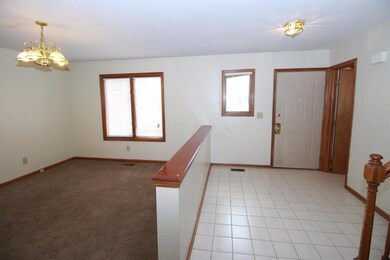 Dining Room & Foyer. Half Bath.