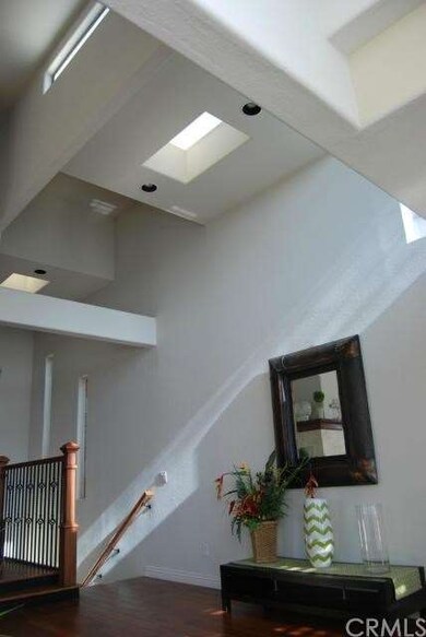 18 FT. CEILINGS