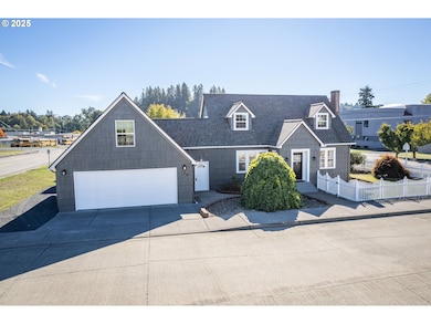 1 D St SW, Castle Rock, WA 98611 - photo 3