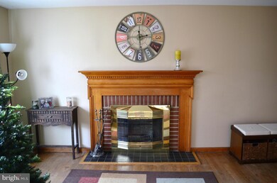 998 Dogwood Tree Dr, Annapolis, MD 21409 - photo 4