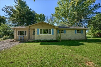 8501 W 450 S, Columbus, IN 47201 - photo 2