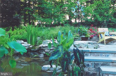 8334 Cathedral Forest Dr, Fairfax Station, VA 22039 - photo 5