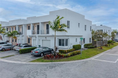 10280 NW 72nd St, Doral, FL 33178 - photo 2