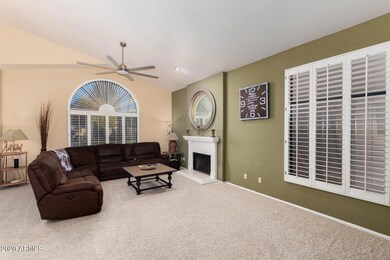 211 W Lisa Ln, Tempe, AZ 85284 - photo 2