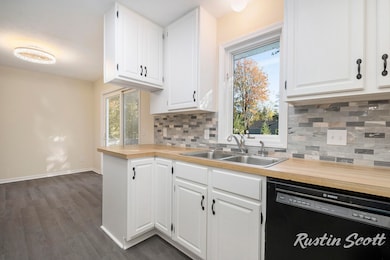 3746 Grape Ave NE, Grand Rapids, MI 49525 - photo 3