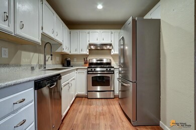 Kitchen w/Stainless Steel Appliances