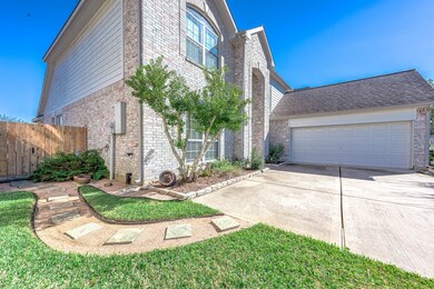 1524 Allison St, Alvin, TX 77511 - photo 7