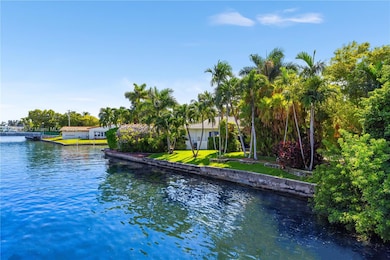 7975 Biscayne Point Cir, Miami Beach, FL 33141 - photo 5