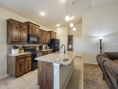 1221 Vaughna Dr, Weatherford, TX 76087 - photo 6