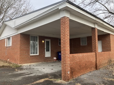 115 Horseshoe Dr, Shelbyville, TN 37160 - photo 2