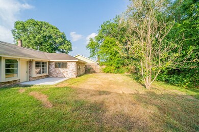 8446 Springtime Ln, Houston, TX 77075 - photo 3