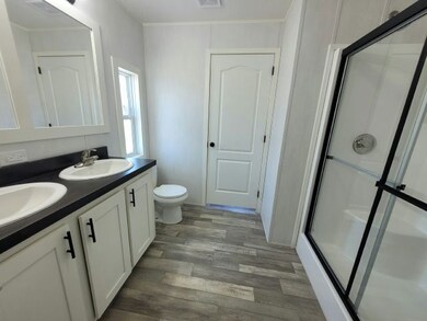 12130 S US Highway 41 unit 202, Gibsonton, FL 33534 - photo 4