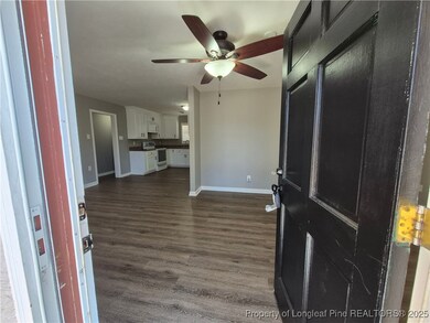 913 Montclair Rd, Fayetteville, NC 28314 - photo 3