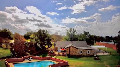 912 W Park Ave, Weatherford, TX 76086 - photo 4