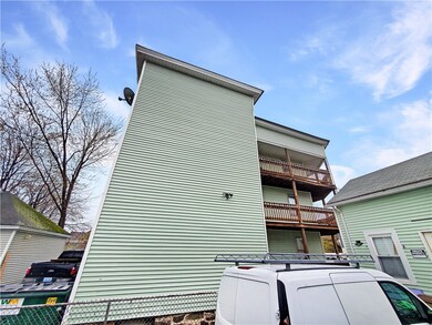 186 High St, Woonsocket, RI 02895 - photo 3