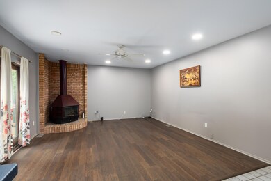 The BENEFIT of this Novi Ranch (32)