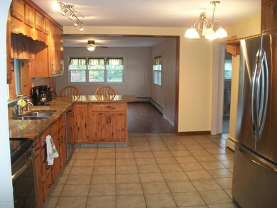 642 Gardner Rd, Elmhurst Township, PA 18444 - photo 4