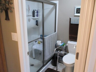 4501 N Wheeling Ave unit 7A-303, Muncie, IN 47304 - photo 7