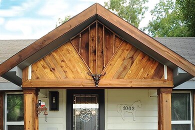 1002 S 4th St, Bonham, TX 75418 - photo 6