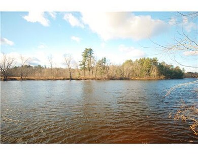 Waterfront/Dock/Pier. 202 feet of...