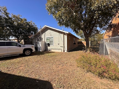 27 E 19th St, San Angelo, TX 76903 - photo 3