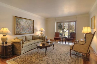 2241 Augustana Ct, Naperville, IL 60565 - photo 4