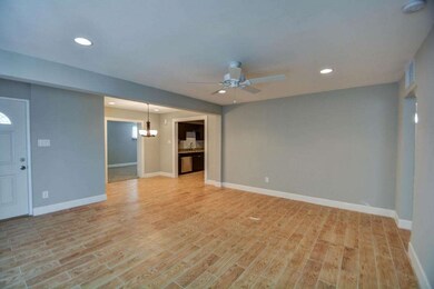 07-family room-2
