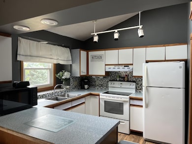 1433 Glenridge Dr, Prescott, WI 54021 - photo 5