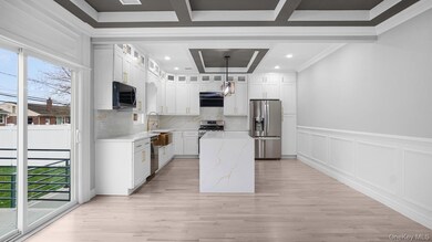 2268 Renfrew Ave, Elmont, NY 11003 - photo 5